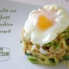 Uovo pochè con spaghetti di zucchine croccanti