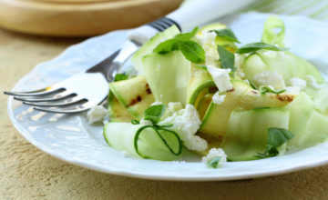 Insalata di zucchine con aceto balsamico e parmigiano: perfetta per l’estate!