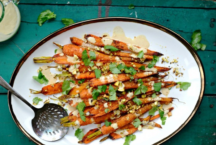 Carote arrostite con salsa thaini